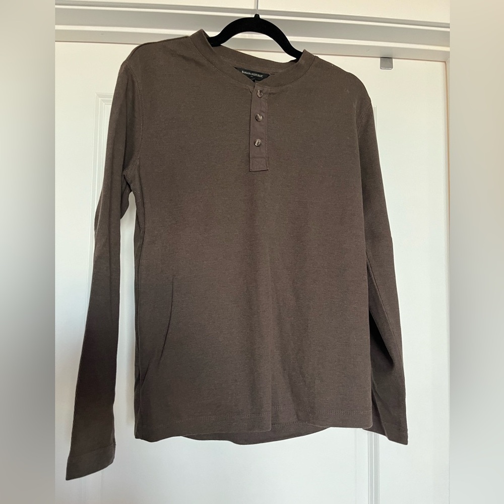 Banana Republic Henley Size Small